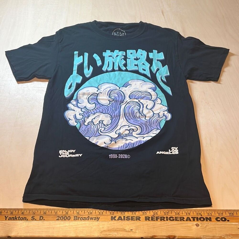 CVLA Wavy Day‎ Mens T shirt Size S